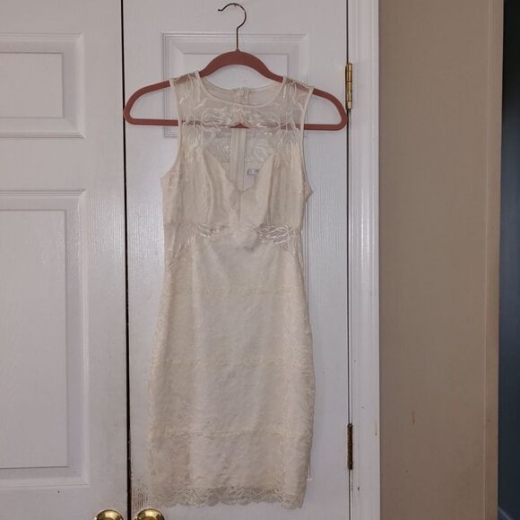 Guess lace cut out ivory summer beach wedding  party Silvana Lace Bodycon Mini - Picture 1 of 5